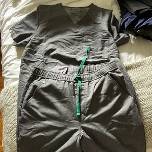 COPY - Gently worn size medium figs men grey joggers and scrub top